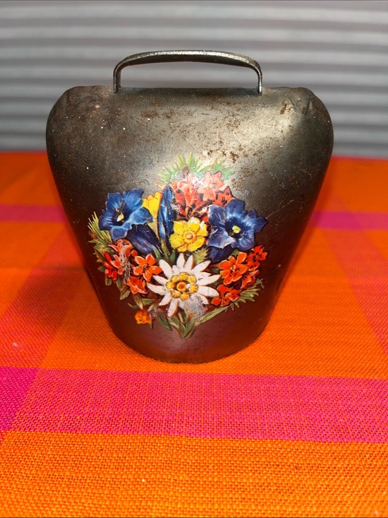 Vintage Other - Vintage Floral Cowbell